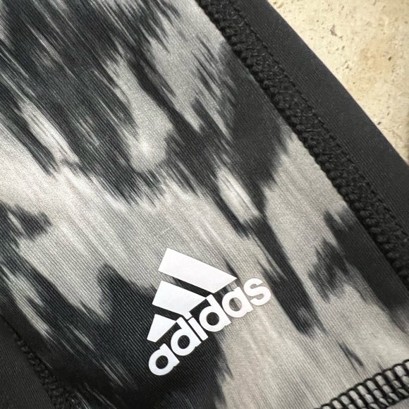 Adidas Climalite Glitch Print Cropped Tights Black Grey Inset Gym Pants Sz M - Picture 7 of 7
